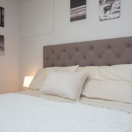 Appartamento Zona Citylife Comodo Per Rho Fiera Milan Bagian luar foto